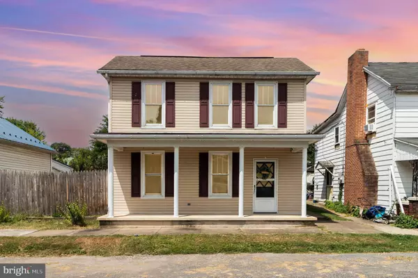 210 S MARKET ST, Liverpool, PA 17045
