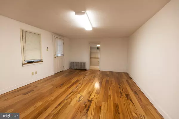 Port Carbon, PA 17965,103 MARKET ST