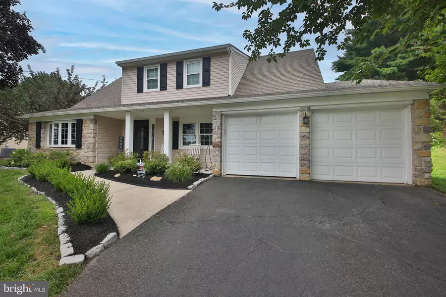 55 LONGVIEW DR, Southampton, PA 18966