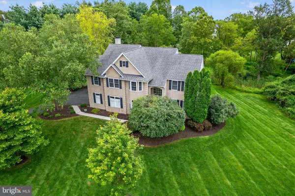 19 ANGELICA DR, Avondale, PA 19311