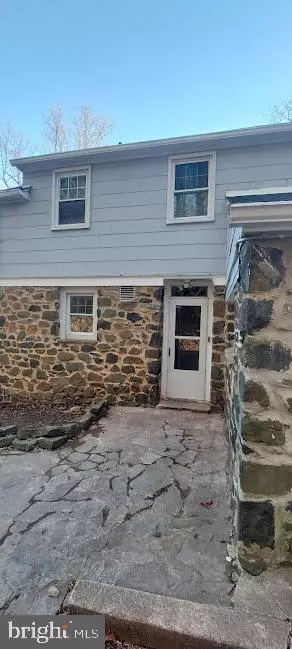 Gwynn Oak, MD 21207,2506 PARKVIEW RD