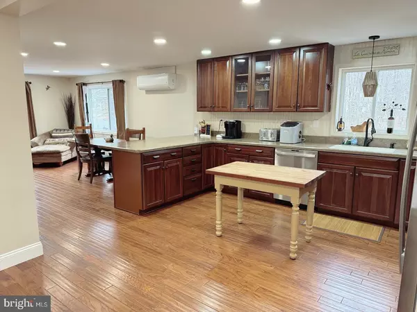 Pocono Lake, PA 18347,7217 WINNEBAGO DR