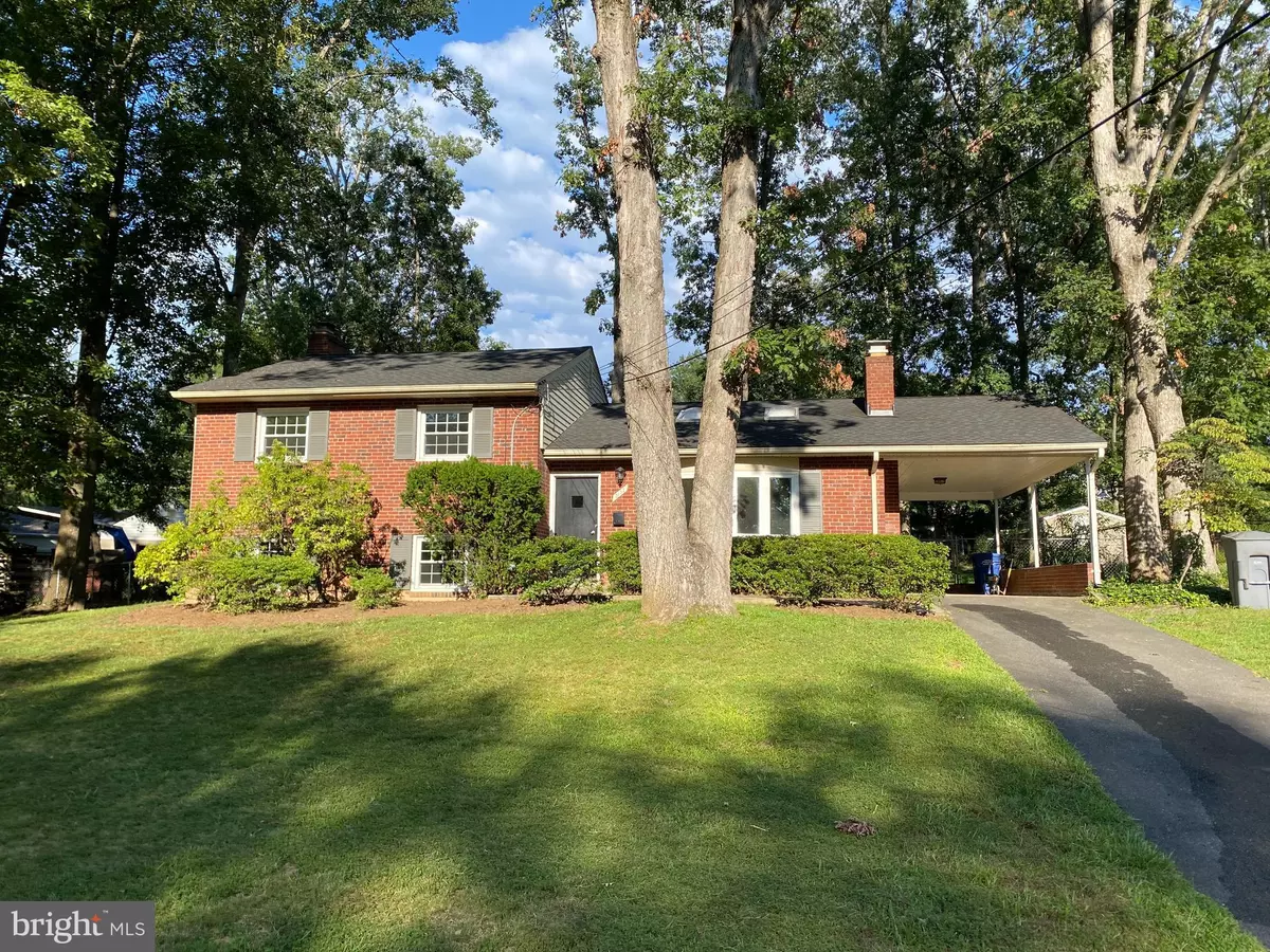 Falls Church, VA 22044,3137 CRESWELL DR