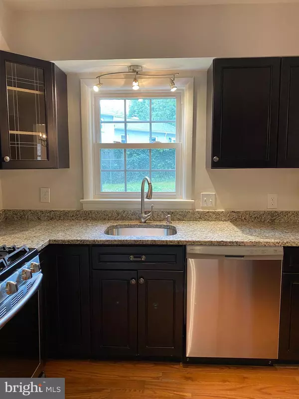 Falls Church, VA 22044,3137 CRESWELL DR