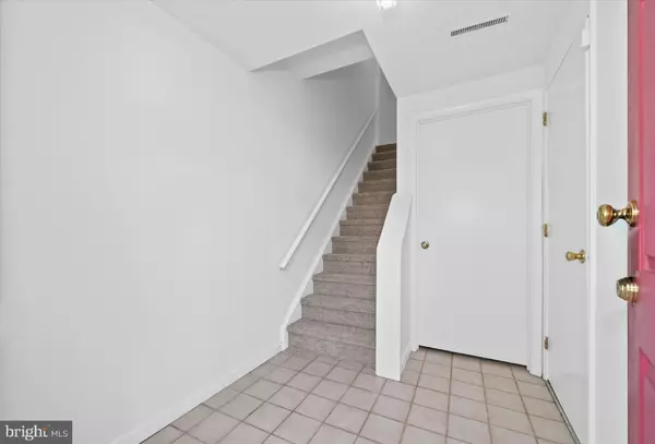 Wilmington, DE 19808,1 CAROLINA CT