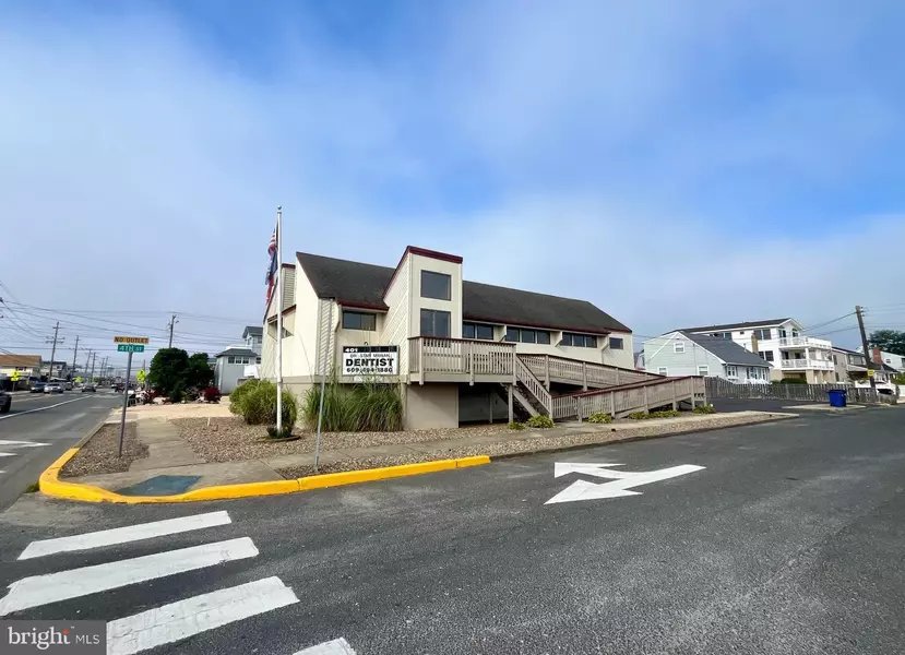 401 N CENTRAL AVE, Ship Bottom, NJ 08008