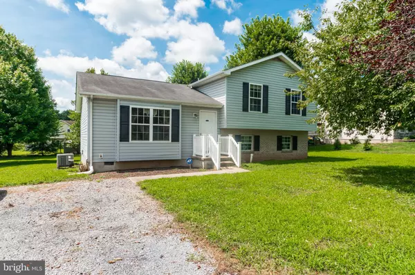 153 WENDOVER DR, Bunker Hill, WV 25413