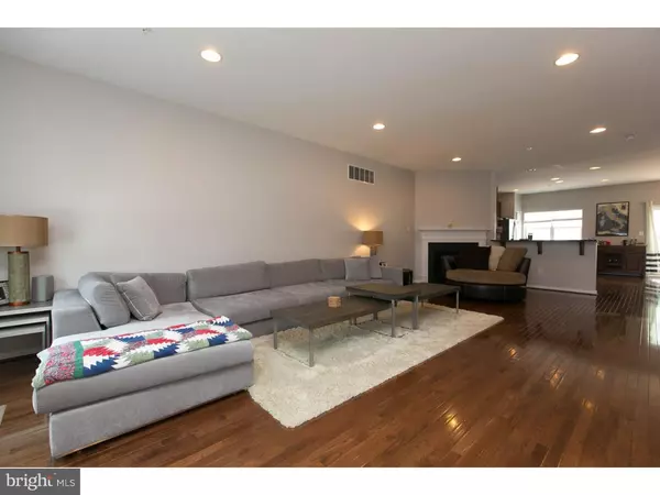 Conshohocken, PA 19428,136 MOOREHEAD AVE