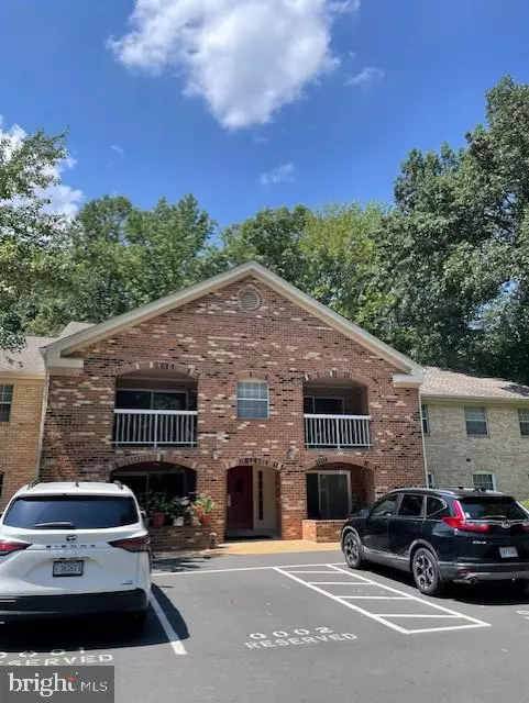 Burke, VA 22015,5900 COVE LANDING RD #202