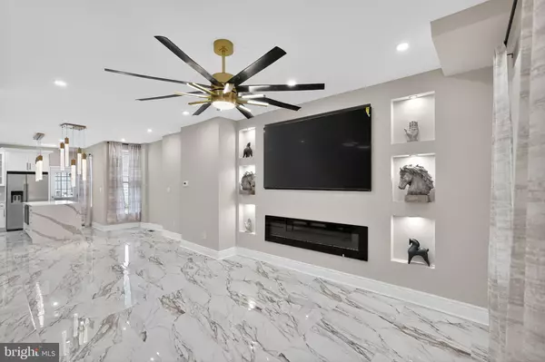 Philadelphia, PA 19143,6232 LARCHWOOD AVE