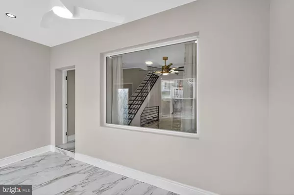 Philadelphia, PA 19143,6232 LARCHWOOD AVE