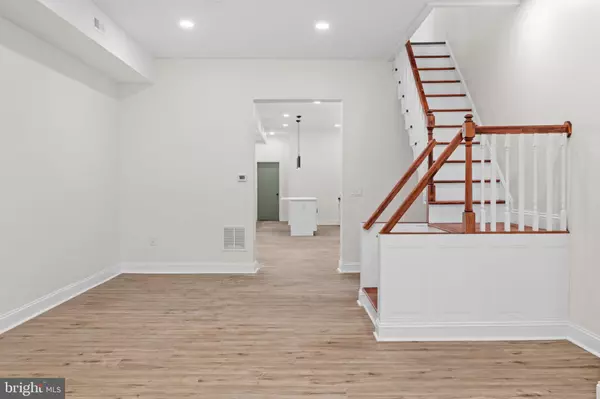 Philadelphia, PA 19138,1043 E CHELTEN AVE