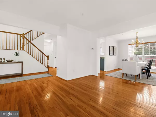 Bowie, MD 20716,16411 EURO CT