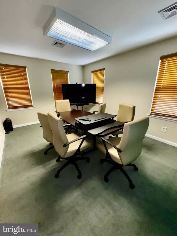 Media, PA 19063,320-322 W FRONT ST