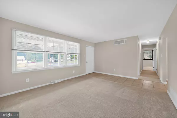 Vineland, NJ 08361,1169 UTOPIA LN