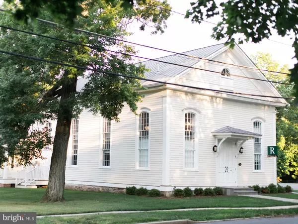 10 PRINCETON AVE, Rocky Hill, NJ 08553