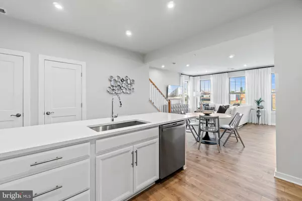 Manassas Park, VA 20111,1106A DABNEY DR