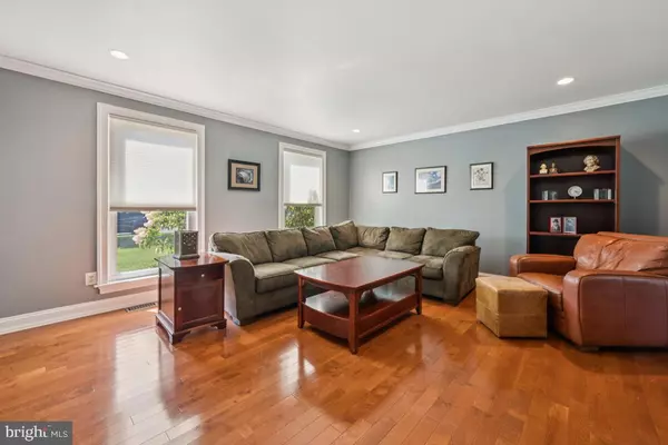 Hainesport, NJ 08036,70 EASTON WAY