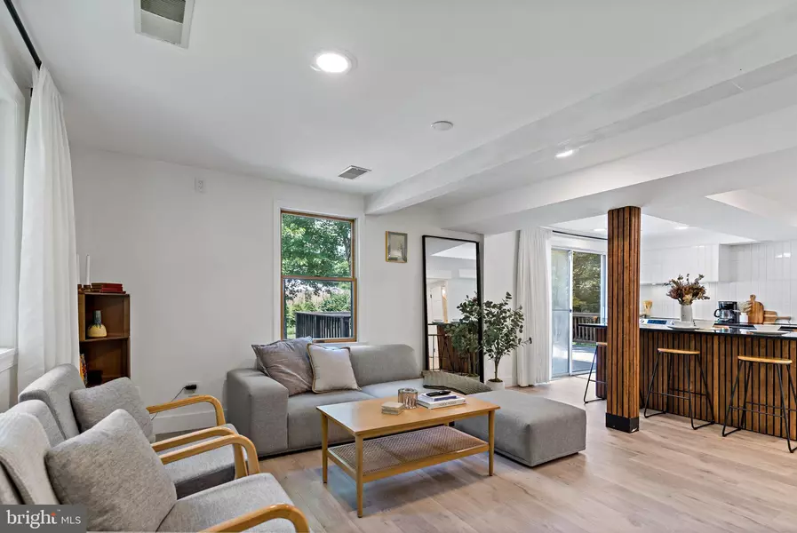 28 BENSON DR, Harpers Ferry, WV 25425