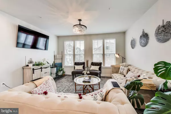 Elkridge, MD 21075,7027 MAHANT WAY