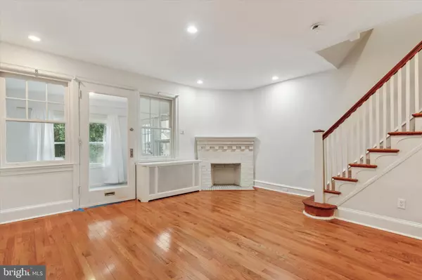 Philadelphia, PA 19119,51 E MONTANA