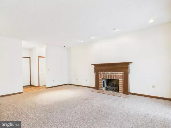 York, PA 17408,1977 BRETTON LN