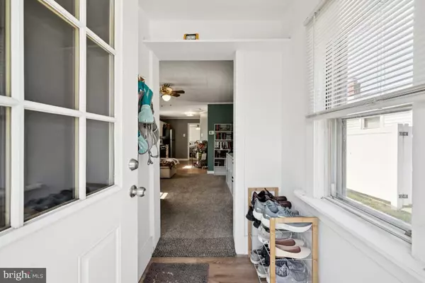 West Deptford, NJ 08093,1346 VERGA AVE