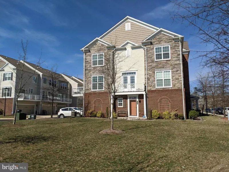 25503 AMBER GATE TER, Chantilly, VA 20152