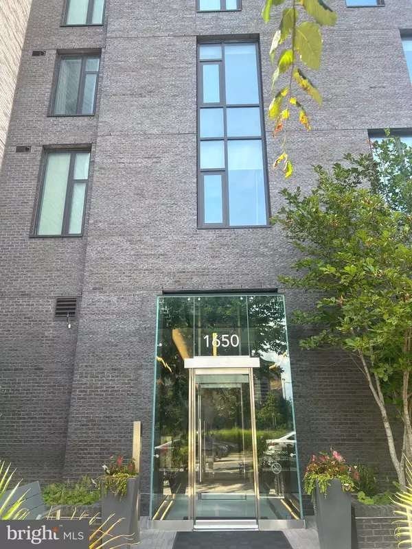 1650 SILVER HILL DR #1608, Mclean, VA 22102