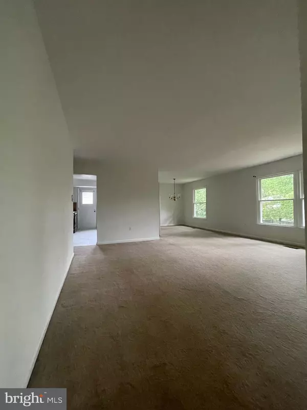 Springfield, VA 22153,7107 SONTAG WAY