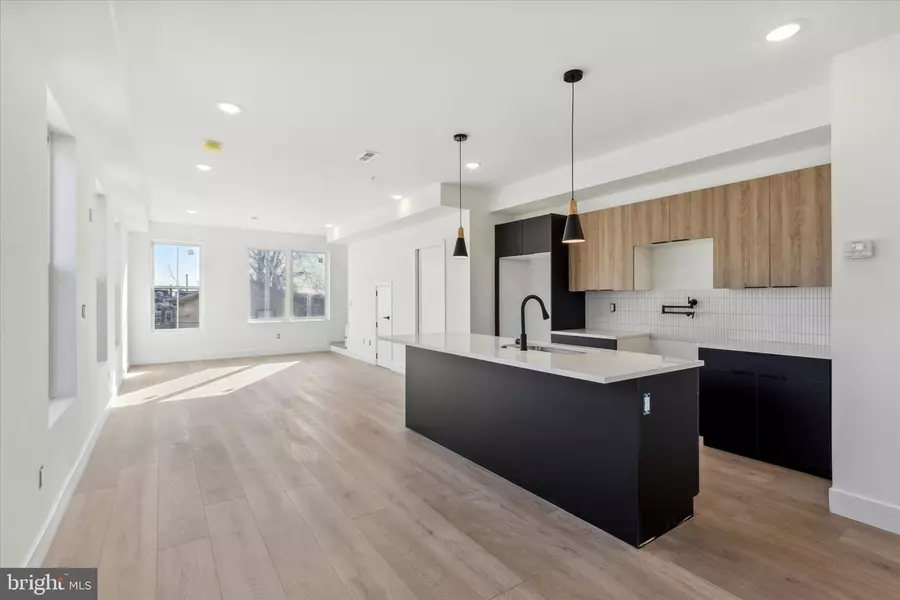 93 E HERMAN ST #1, Philadelphia, PA 19144