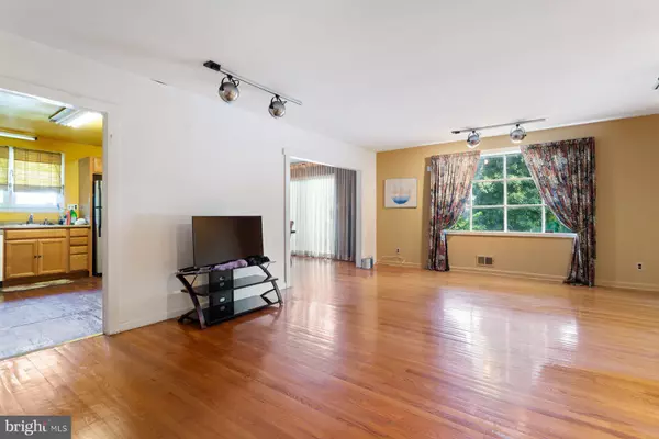Glenn Dale, MD 20769,5800 SIR GALAHAD RD