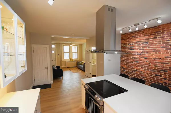 Baltimore, MD 21213,2871 PELHAM AVE