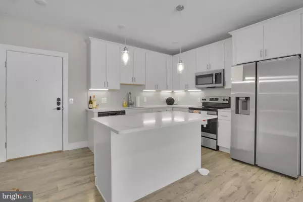 Philadelphia, PA 19132,2209 N BROAD ST #401