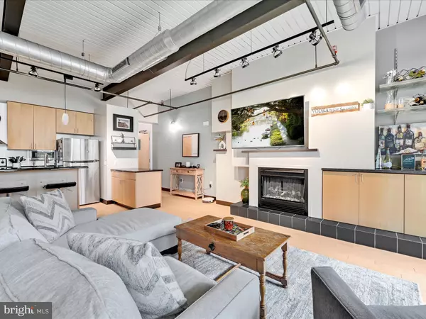 Conshohocken, PA 19428,75 MAPLE ST #104