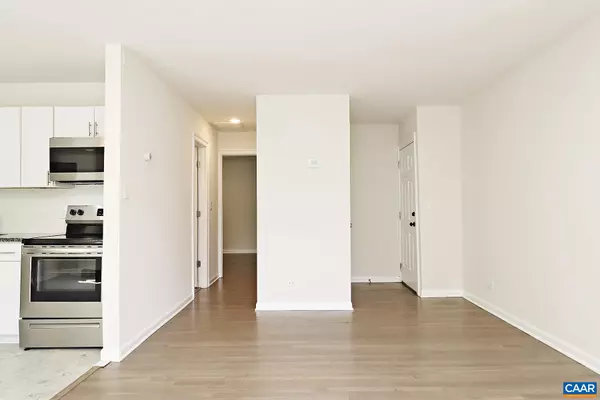 Charlottesville, VA 22903,614 ROCK CREEK RD #D