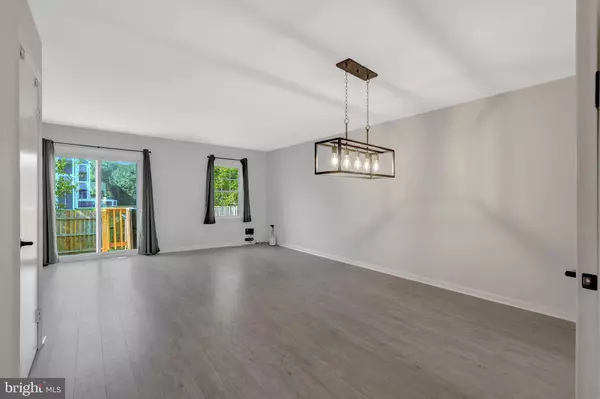 Fairfax, VA 22033,12931 RIDGEMIST LN