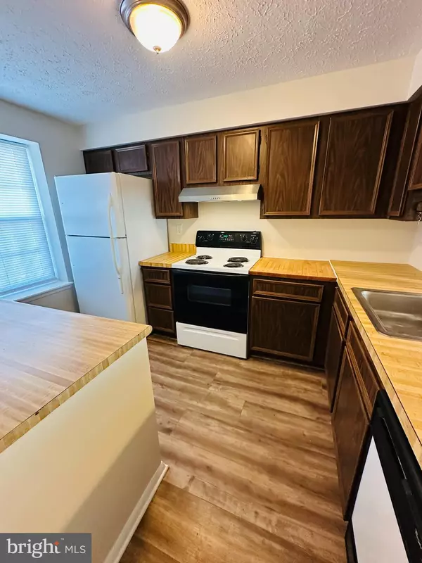 Frederick, MD 21703,6820 FARMBROOK CT