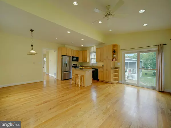 College Park, MD 20740,4909 FOX ST