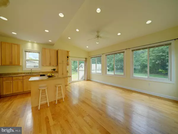 College Park, MD 20740,4909 FOX ST