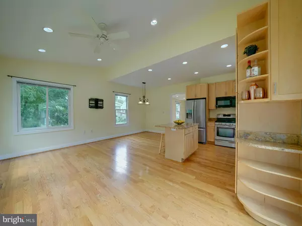 College Park, MD 20740,4909 FOX ST