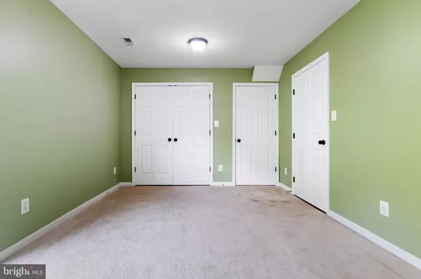 York, PA 17408,3825 ARMORY LN #3825