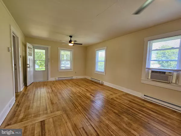 Dillwyn, VA 23936,89 CONNER ST