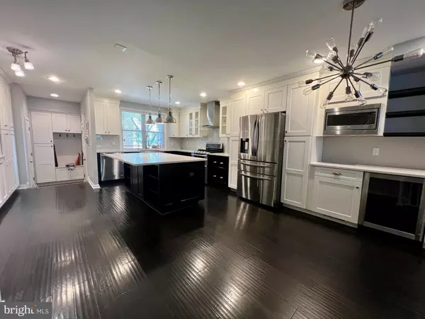 507 CYPRESS ST, Philadelphia, PA 19106