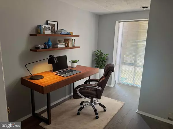 Alexandria, VA 22303,2600 INDIAN DR #2B