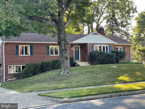 3250 FARAGUT CT, Falls Church, VA 22044
