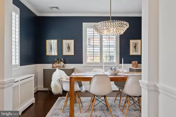 Alexandria, VA 22301,607 W VIEW TER