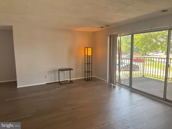 Alexandria, VA 22303,2600 INDIAN DR #2B