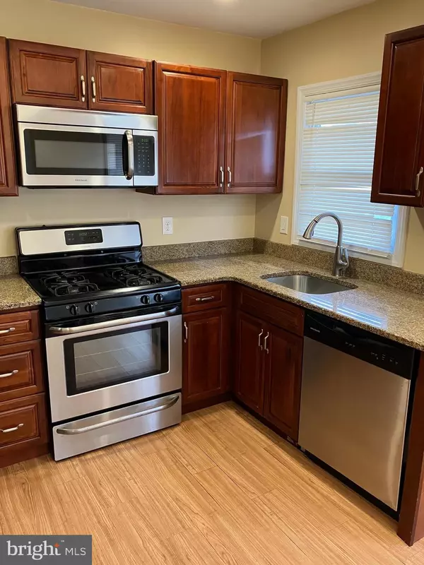 Willingboro, NJ 08046,15 BLUEBERRY LN