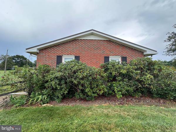 Greencastle, PA 17225,711 LEE DRIVE
